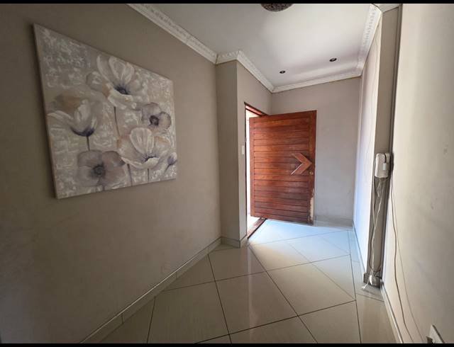 3 BEDROOM HOUSE FOR SALE IN VANDERBIJLPARK SE 6